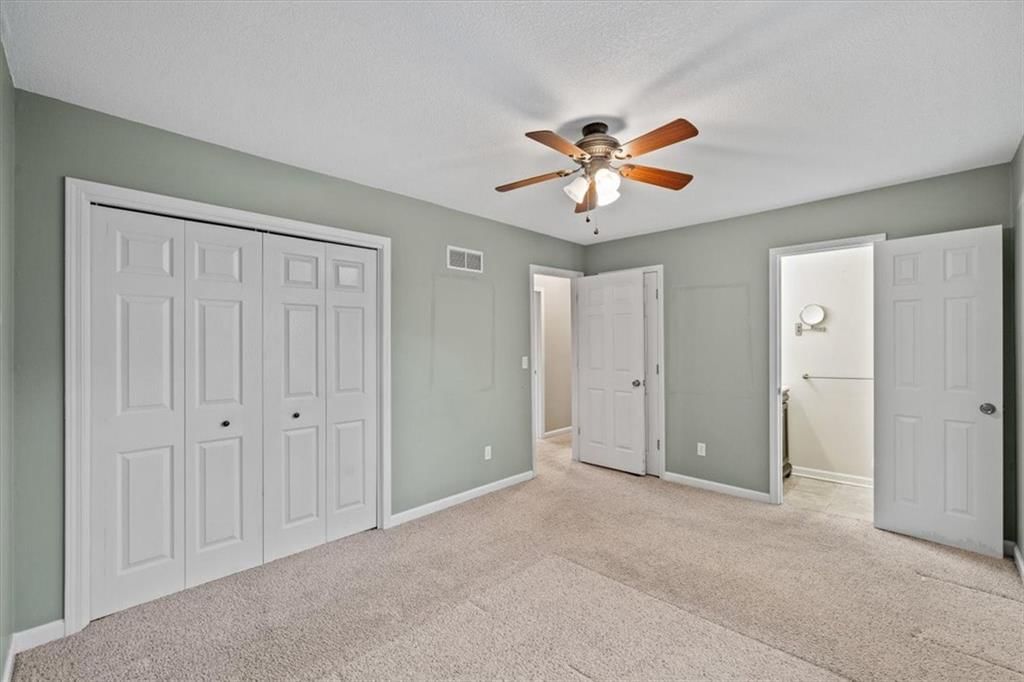 7732 N Broadway Street — photo 16