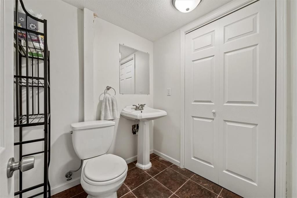 7732 N Broadway Street — photo 21