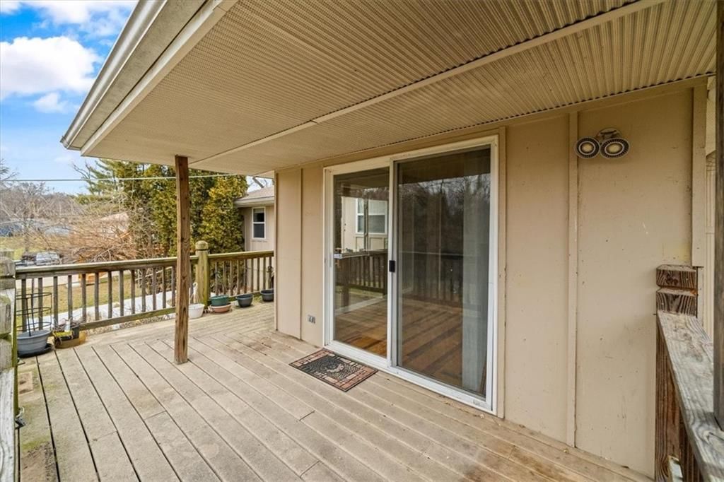 7732 N Broadway Street — photo 23
