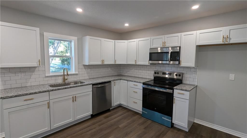 3789 Meadow Lane — photo 8