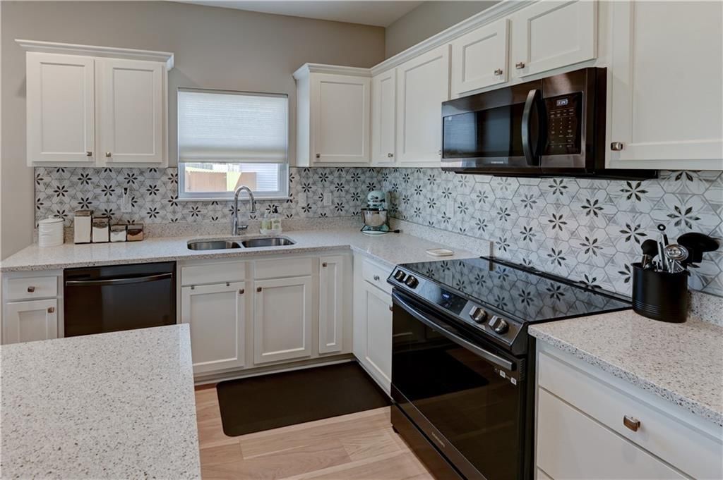 7734 NW 123rd Court — photo 9
