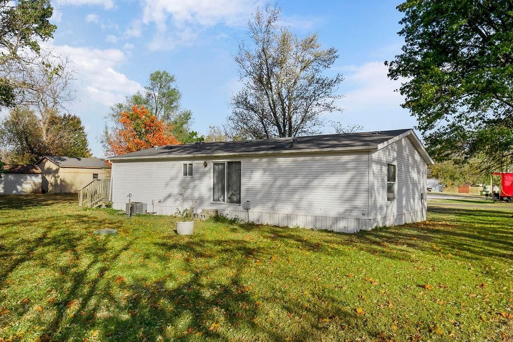 13025 NW Walnut Street — photo 28