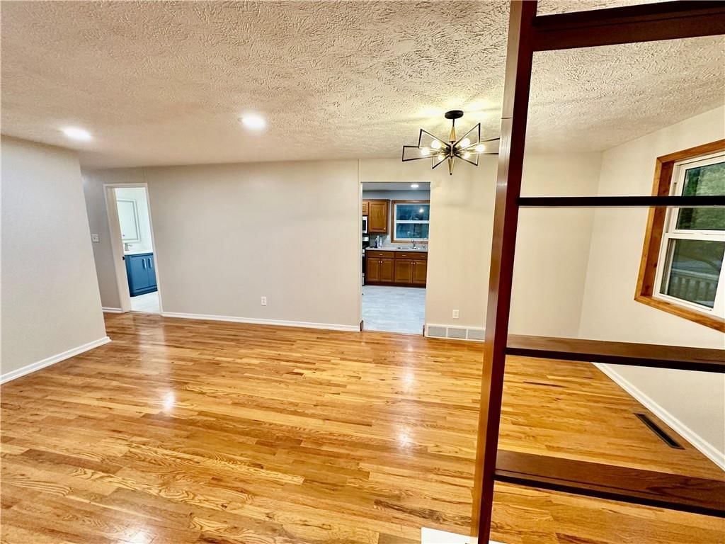 304 S Clayton Avenue — photo 12