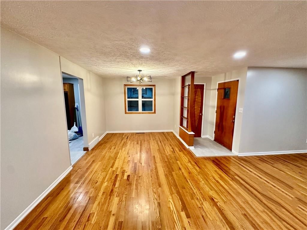 304 S Clayton Avenue — photo 14