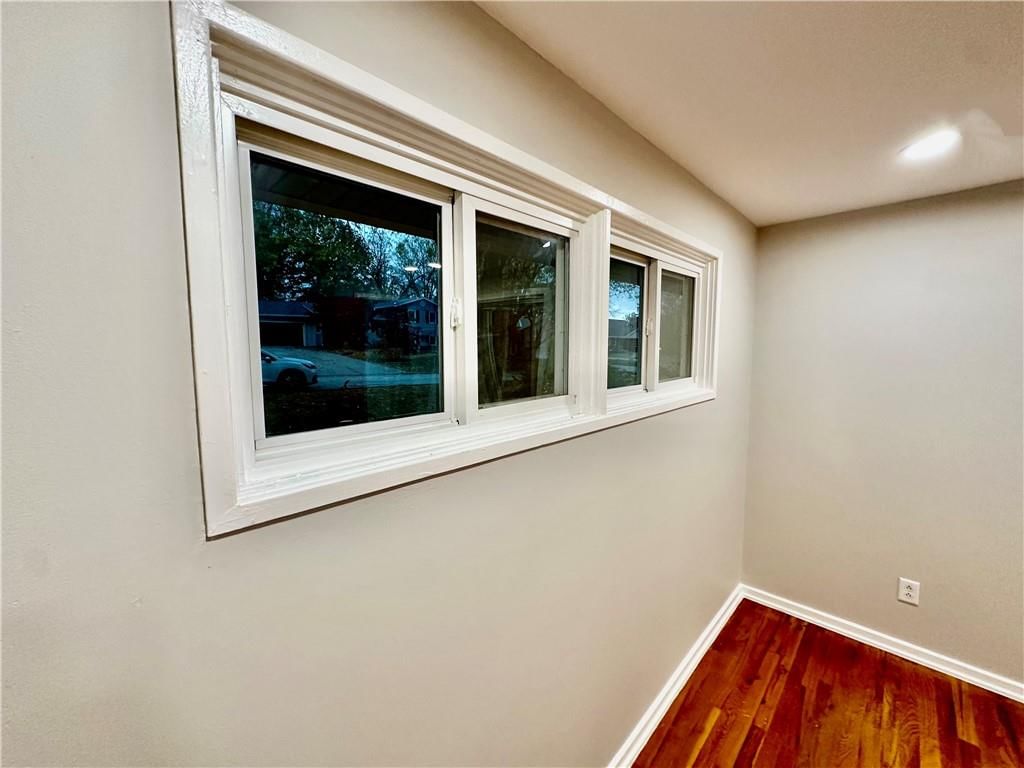 304 S Clayton Avenue — photo 27