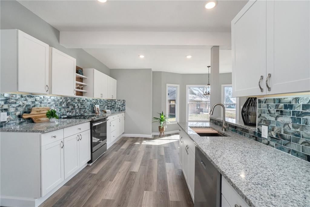 410 Walnut Street — photo 8