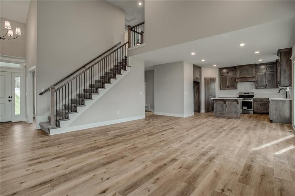 7808 N Spruce Avenue — photo 8