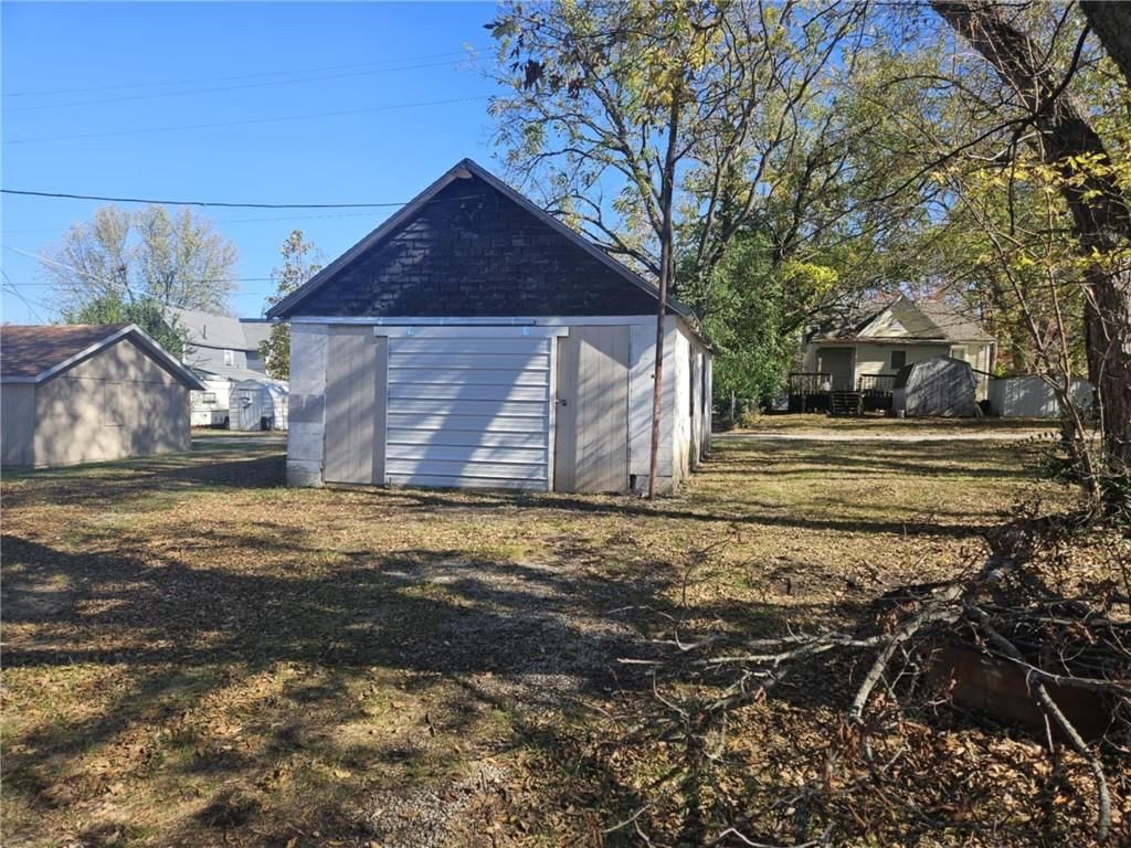 615 S Barbee Street — photo 7