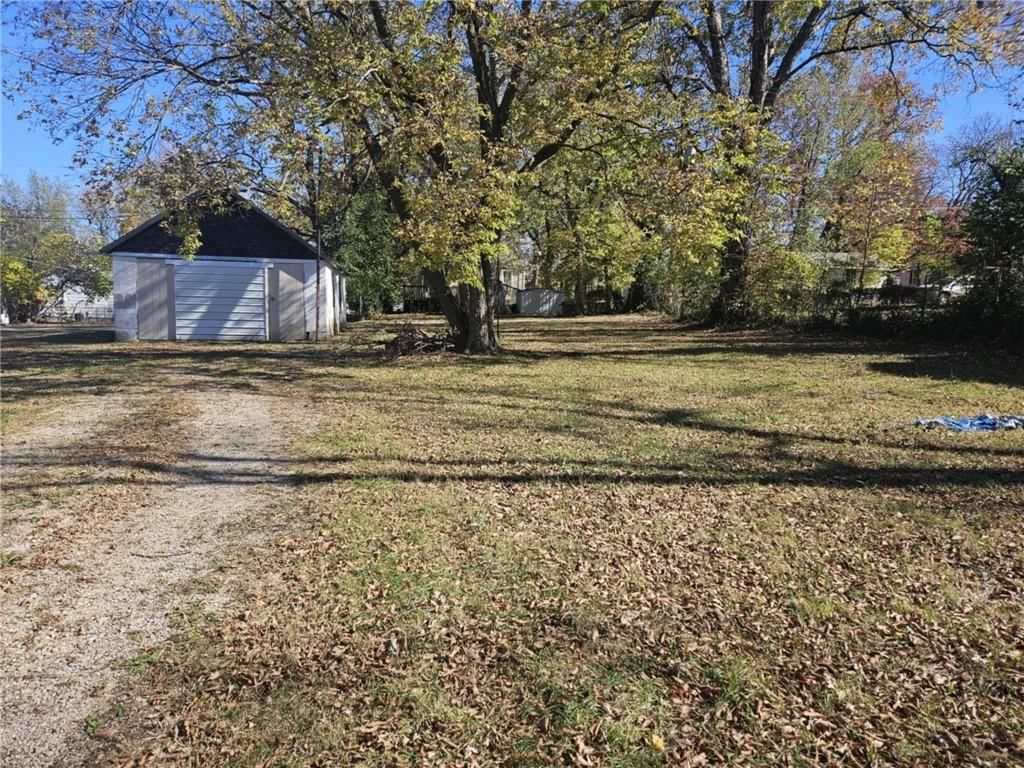 615 S Barbee Street — photo 9