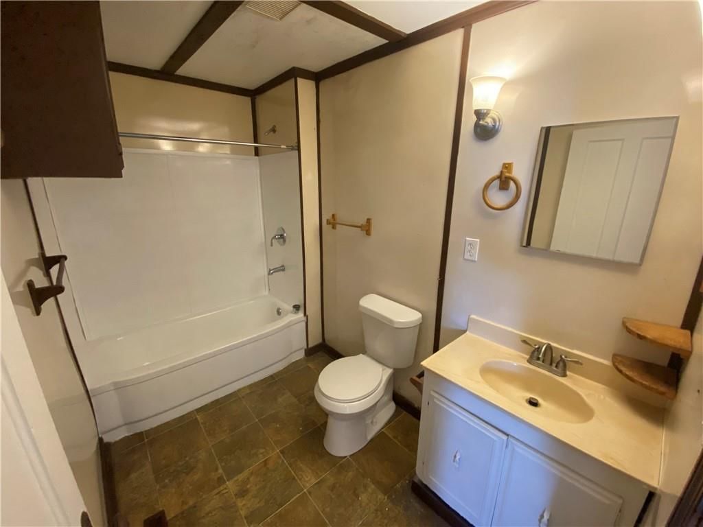 2304 Walnut Street — photo 16