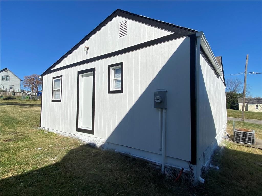 2304 Walnut Street — photo 4