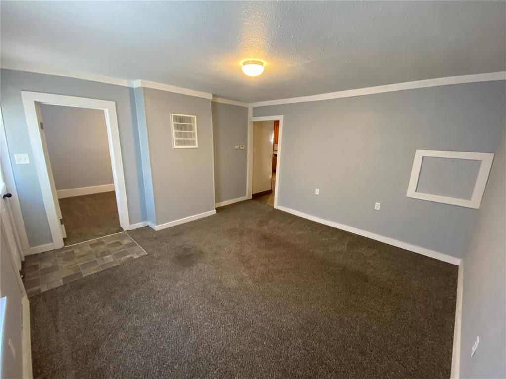 2304 Walnut Street — photo 7