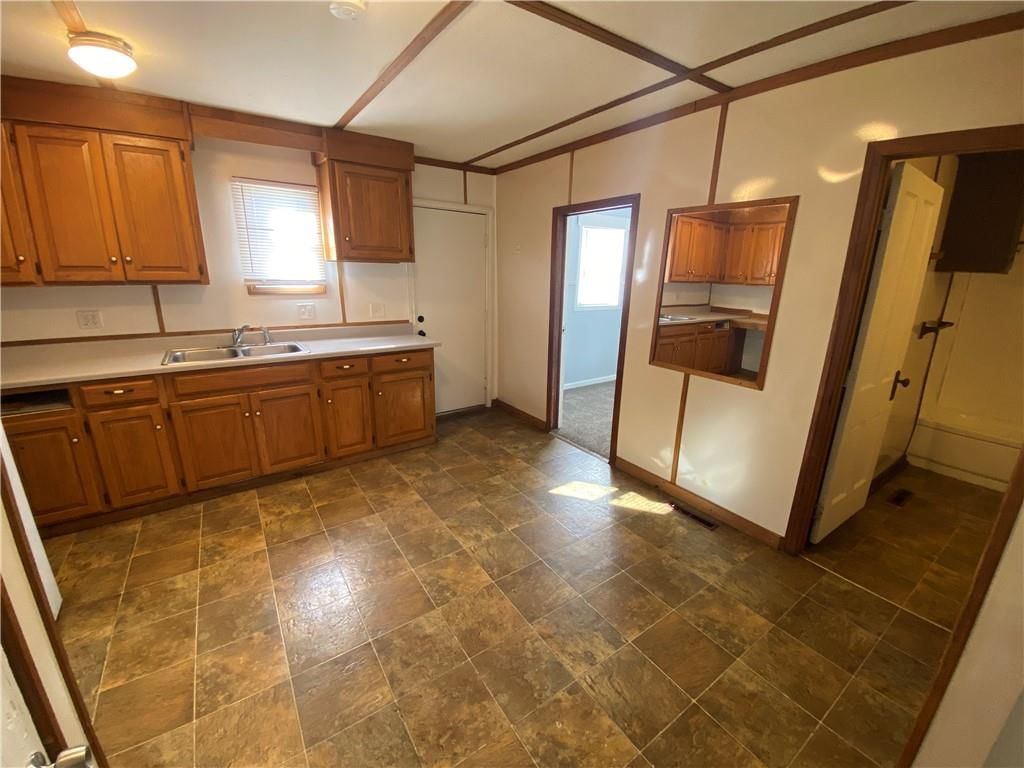 2304 Walnut Street — photo 10