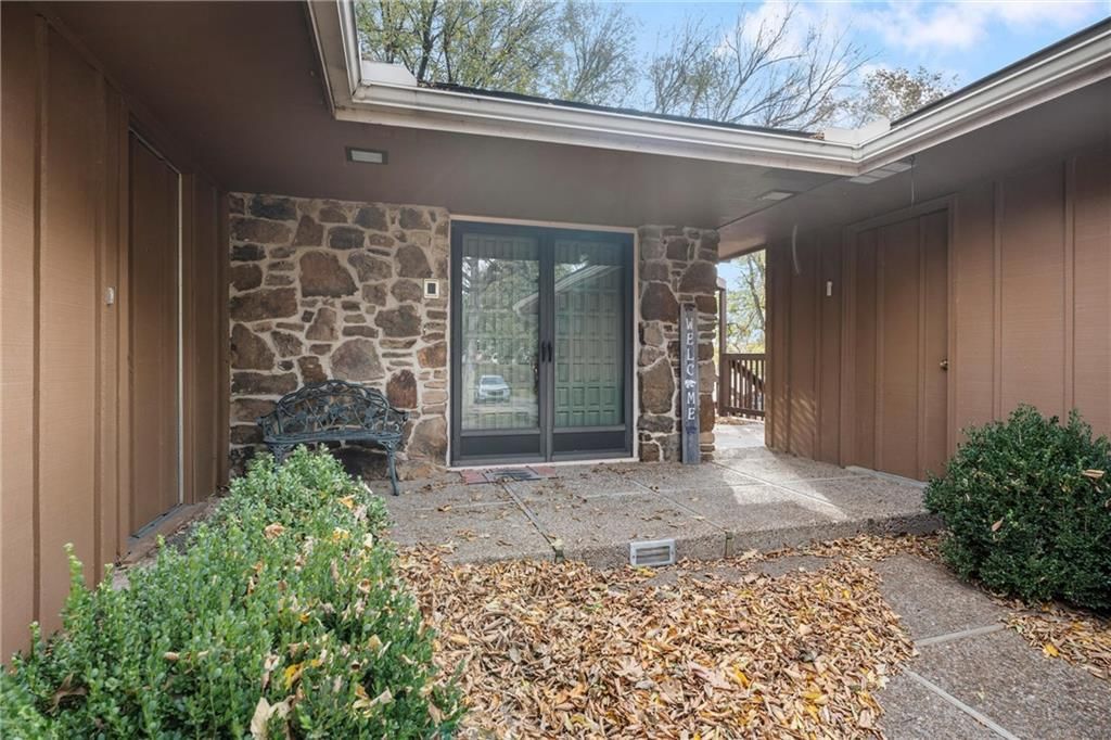 311 Rajah Road — photo 8