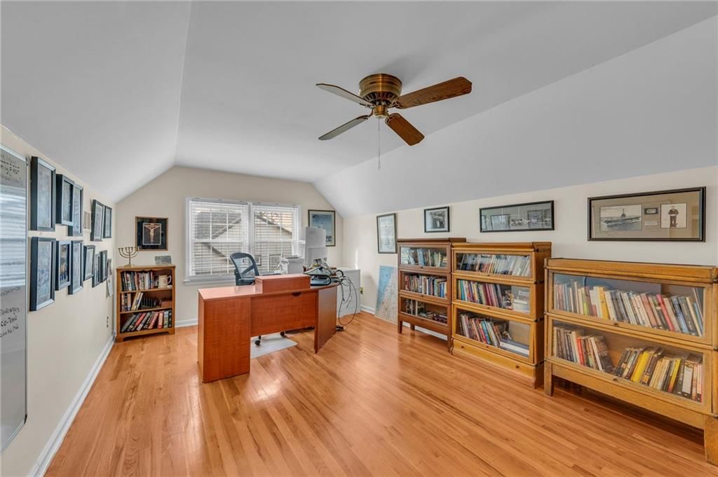 9318 ROE Avenue — photo 25
