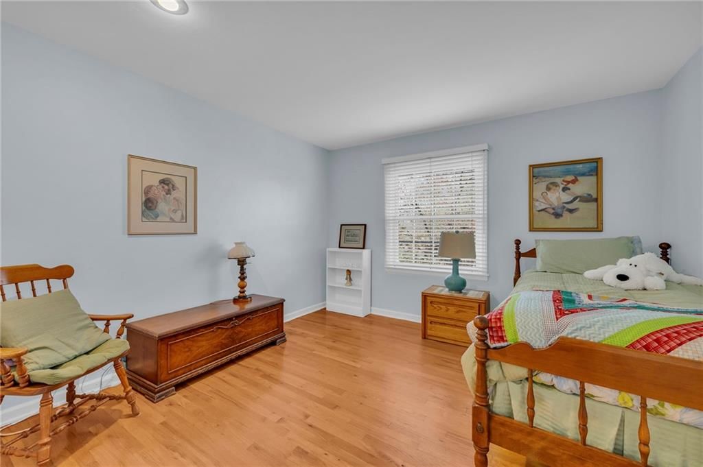 9318 ROE Avenue — photo 27