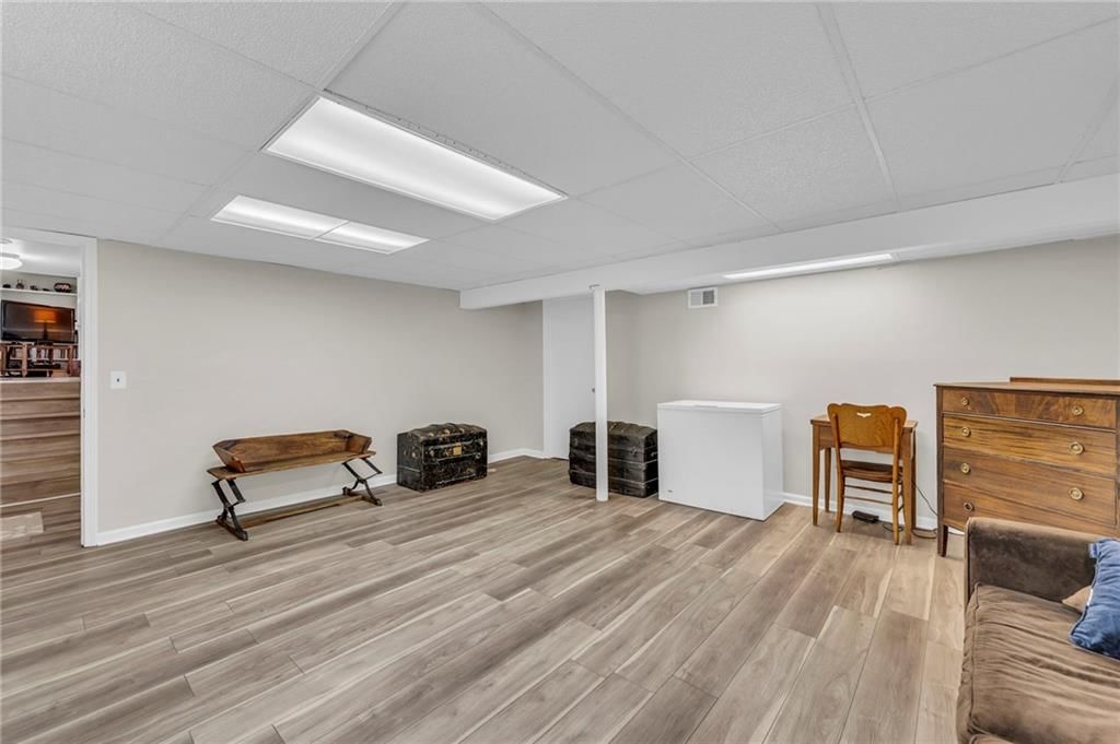 9318 ROE Avenue — photo 34