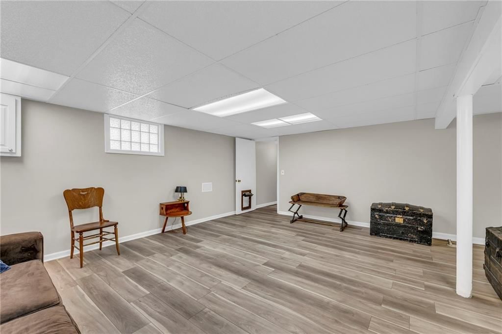 9318 ROE Avenue — photo 35