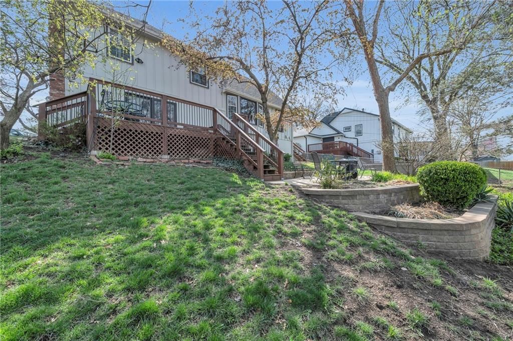9318 ROE Avenue — photo 48