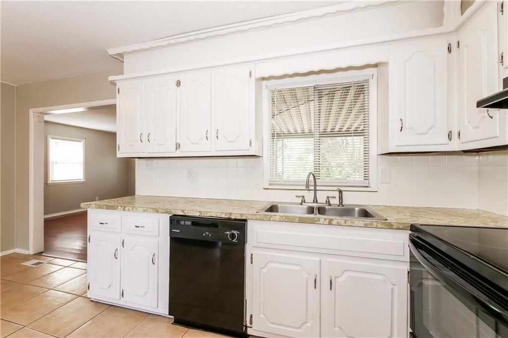9536 Ditman Way — photo 6