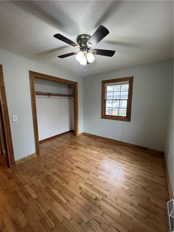 901 W Chestnut Street — photo 28
