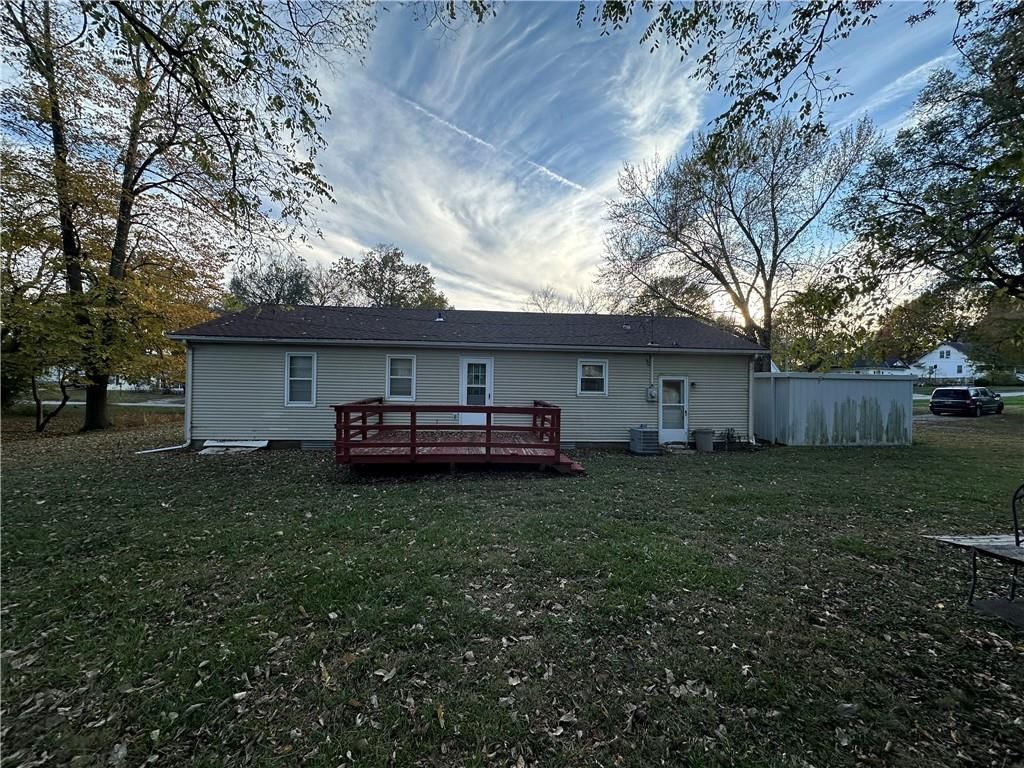 726 E Lexington Street — photo 11