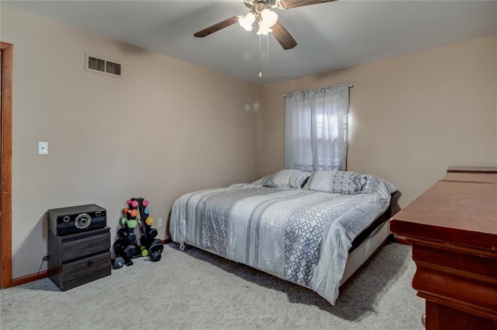 315 E Ford Street — photo 16