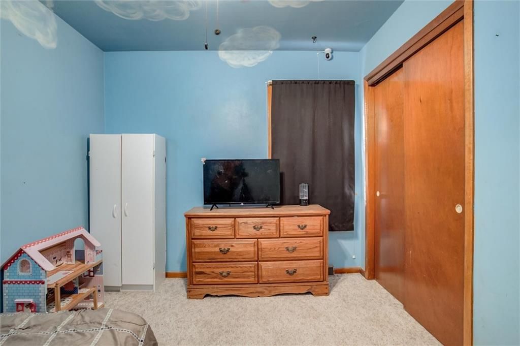 315 E Ford Street — photo 19
