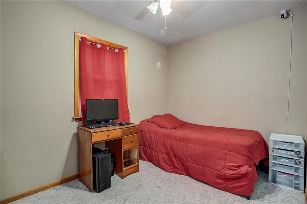 315 E Ford Street — photo 20