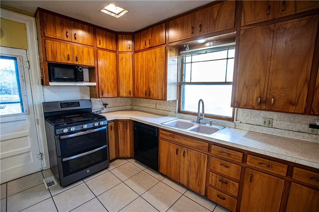 5100 Walnut Street — photo 17
