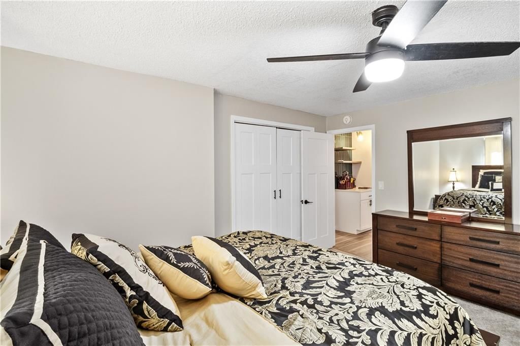 921 Sherman Avenue — photo 11
