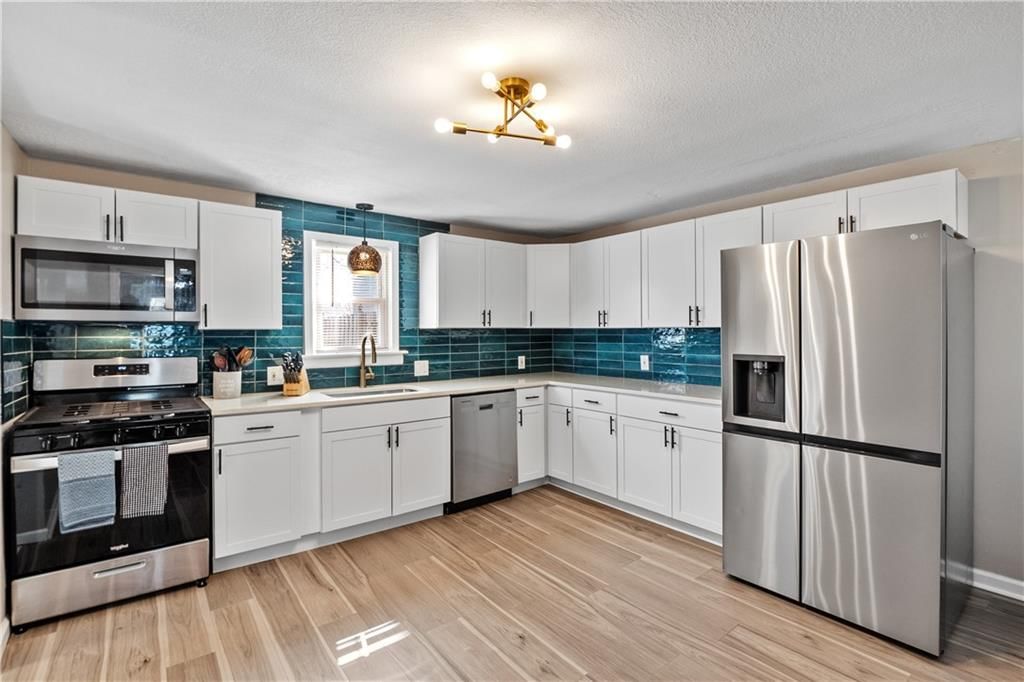 921 Sherman Avenue — photo 12