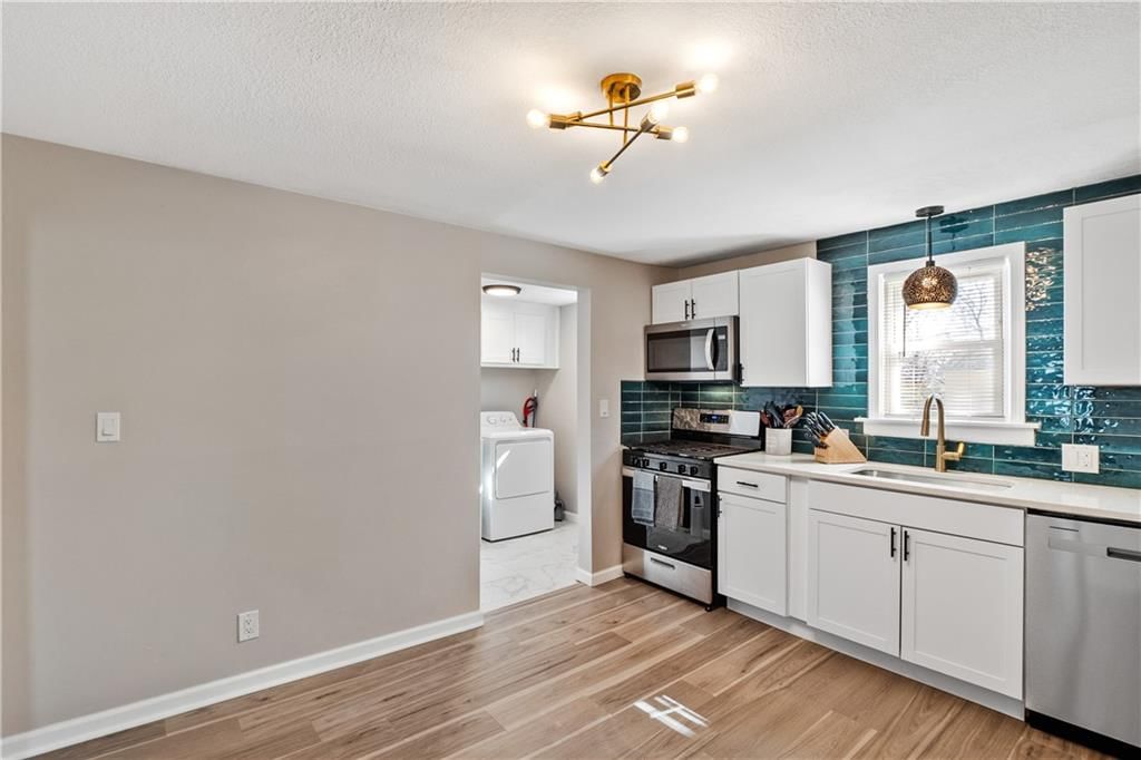 921 Sherman Avenue — photo 13