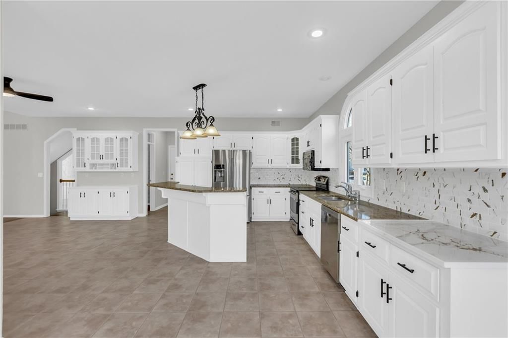 14105 Parkhill Lane — photo 19