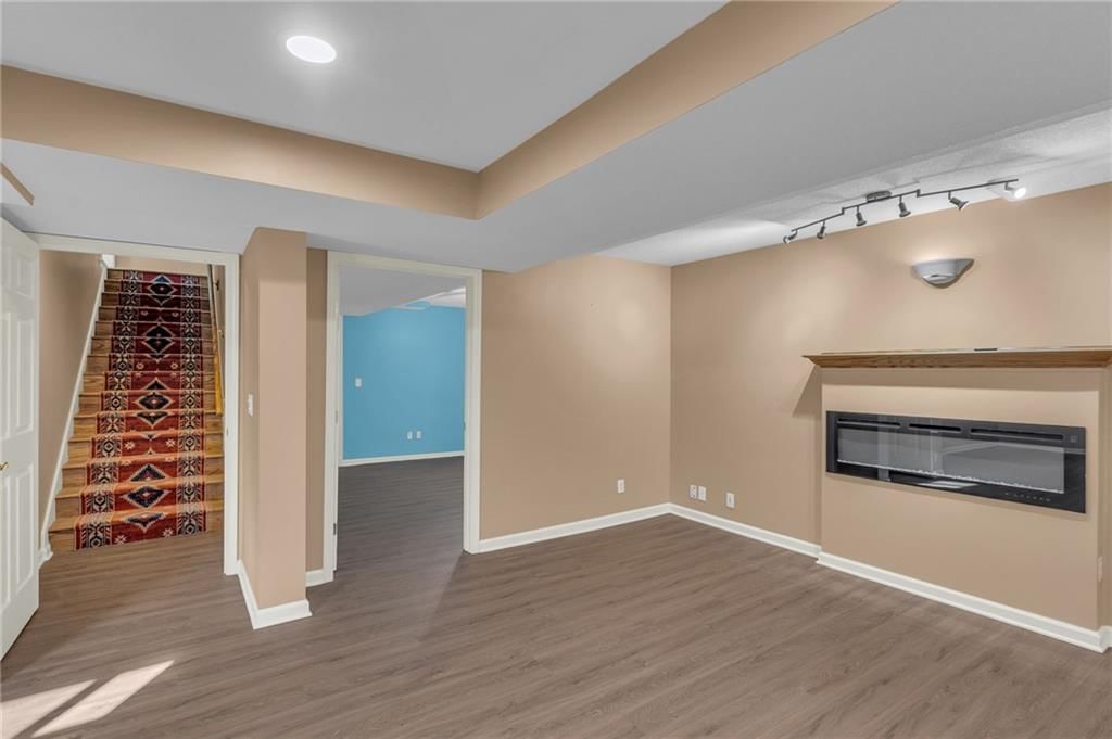 14105 Parkhill Lane — photo 27
