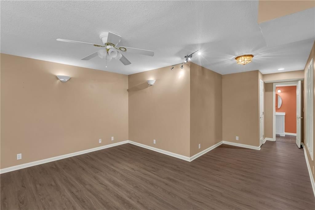 14105 Parkhill Lane — photo 30