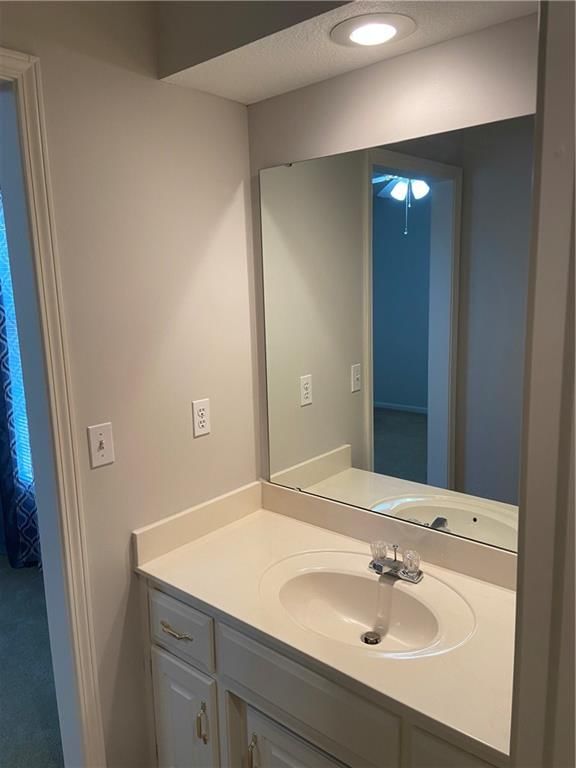 14105 Parkhill Lane — photo 48