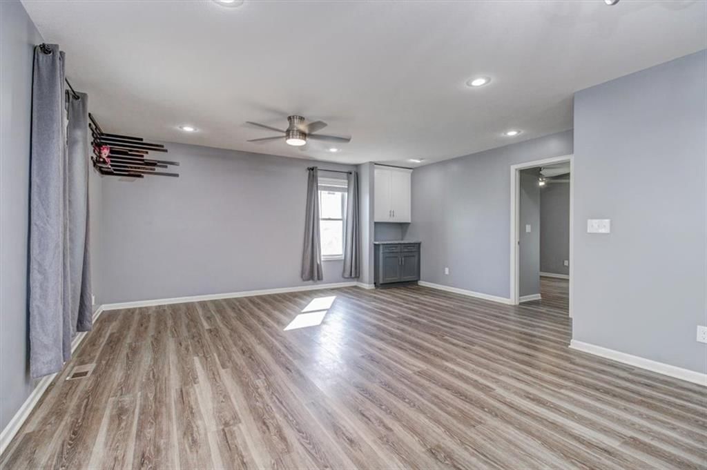 300 NE 101ST Place — photo 12