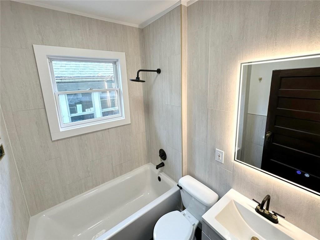 807 E 41st Street — photo 14