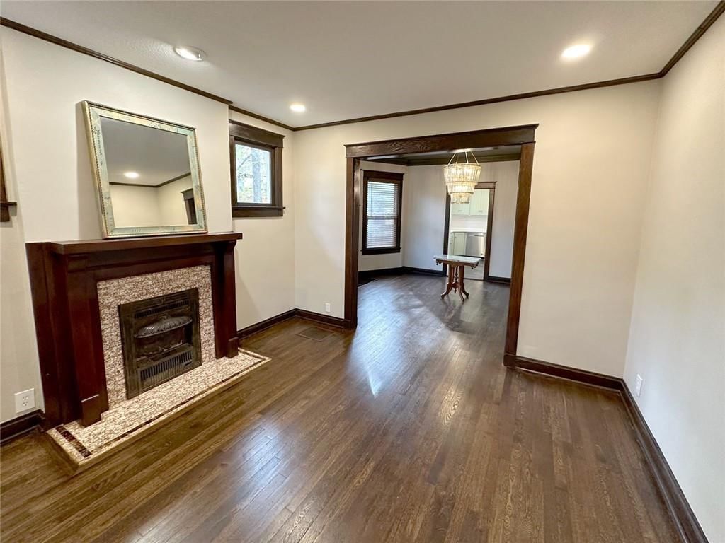 807 E 41st Street — photo 20