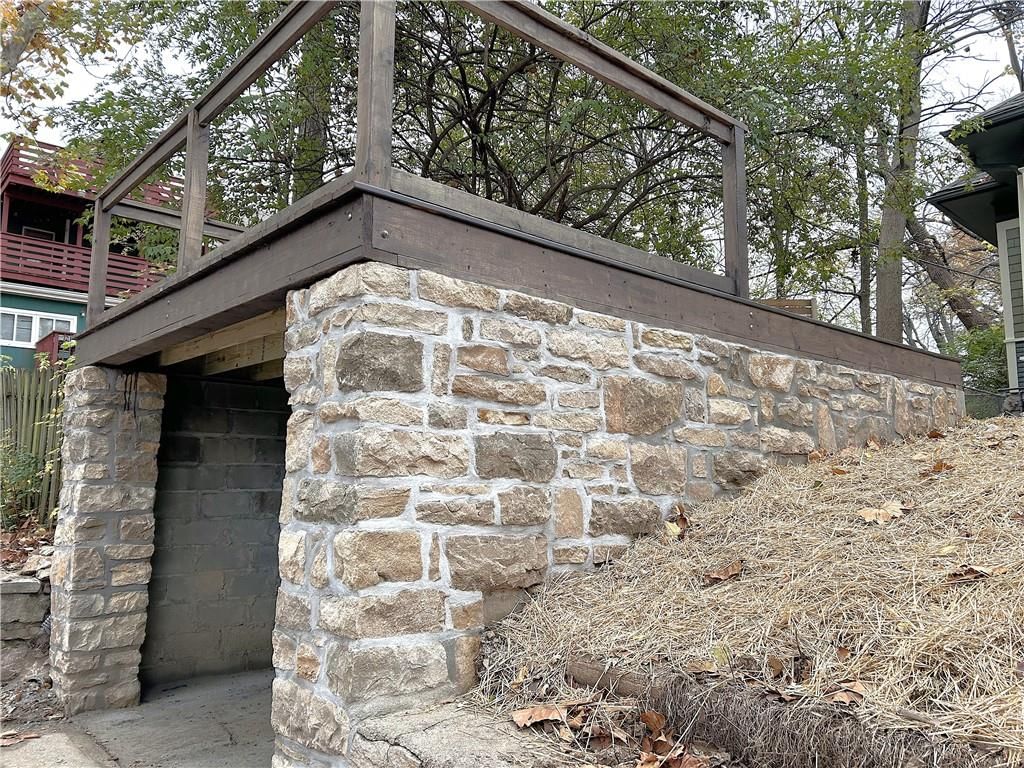 807 E 41st Street — photo 24