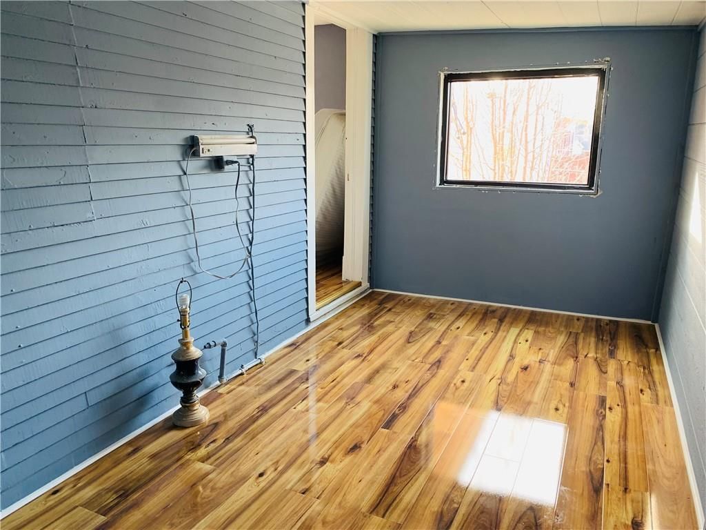 348 Hardesty Avenue — photo 9