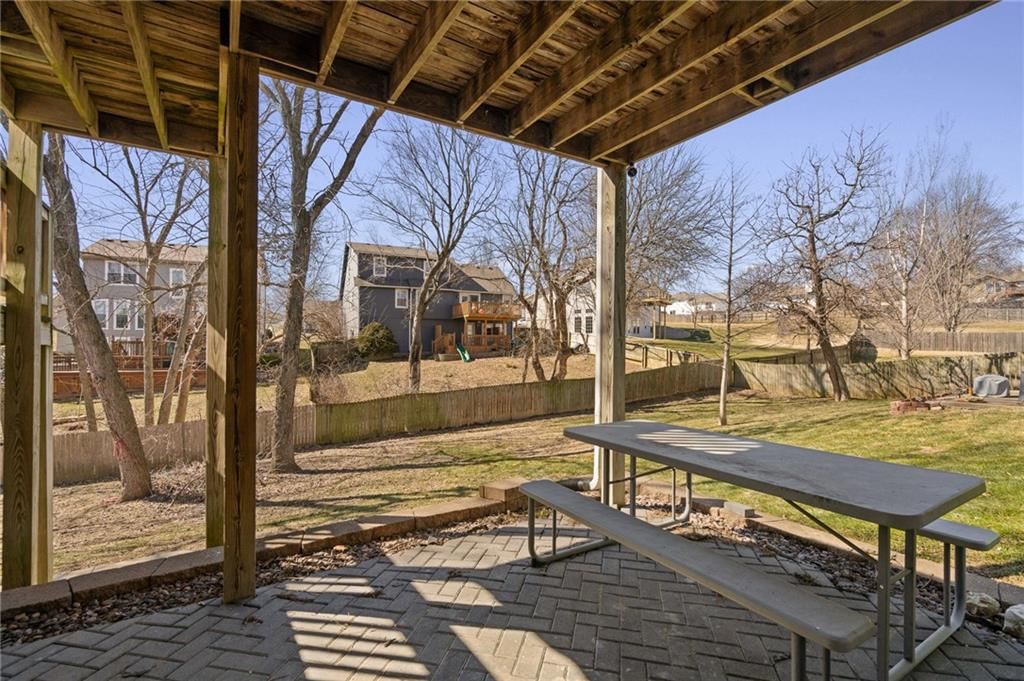 1128 N Jones Road — photo 46