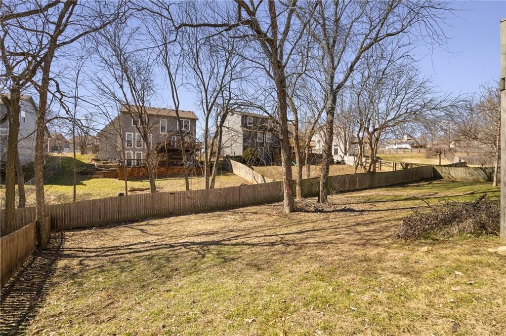 1128 N Jones Road — photo 48