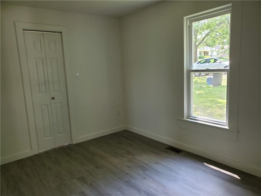728 Burke Street — photo 14