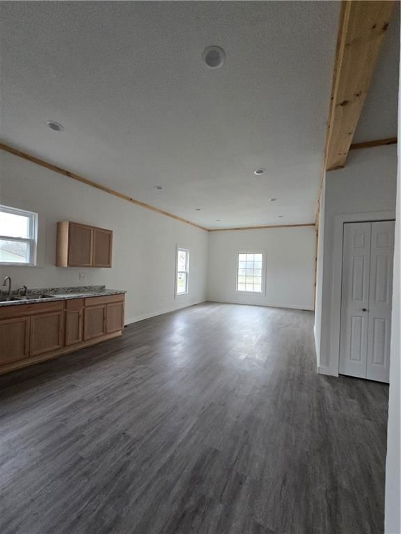 728 Burke Street — photo 16