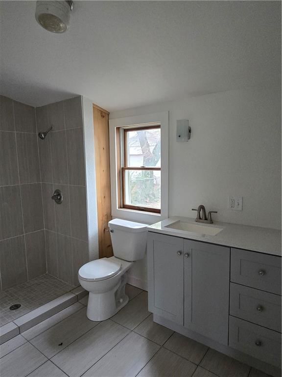 728 Burke Street — photo 22