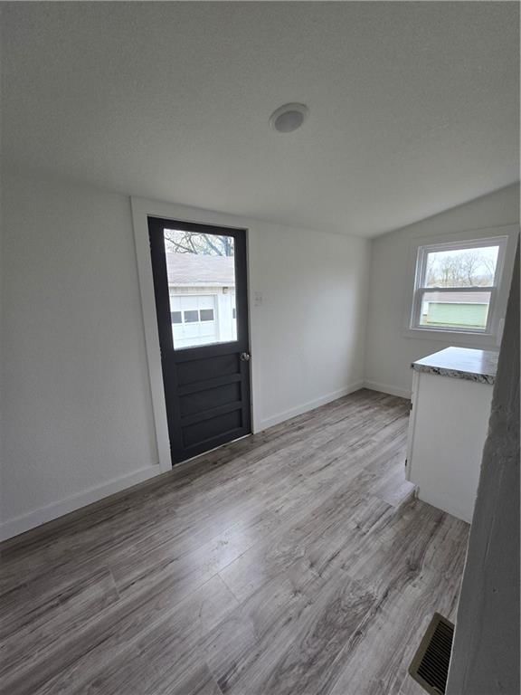 728 Burke Street — photo 25