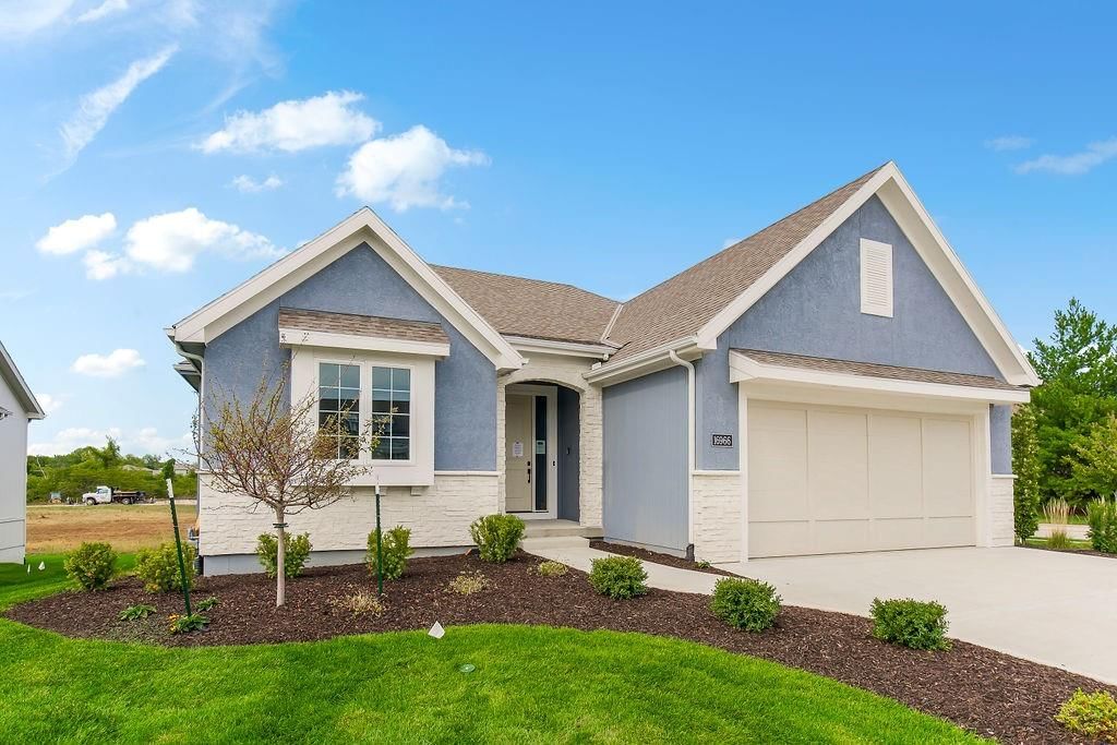 16443 W 170th Street, Olathe, KS