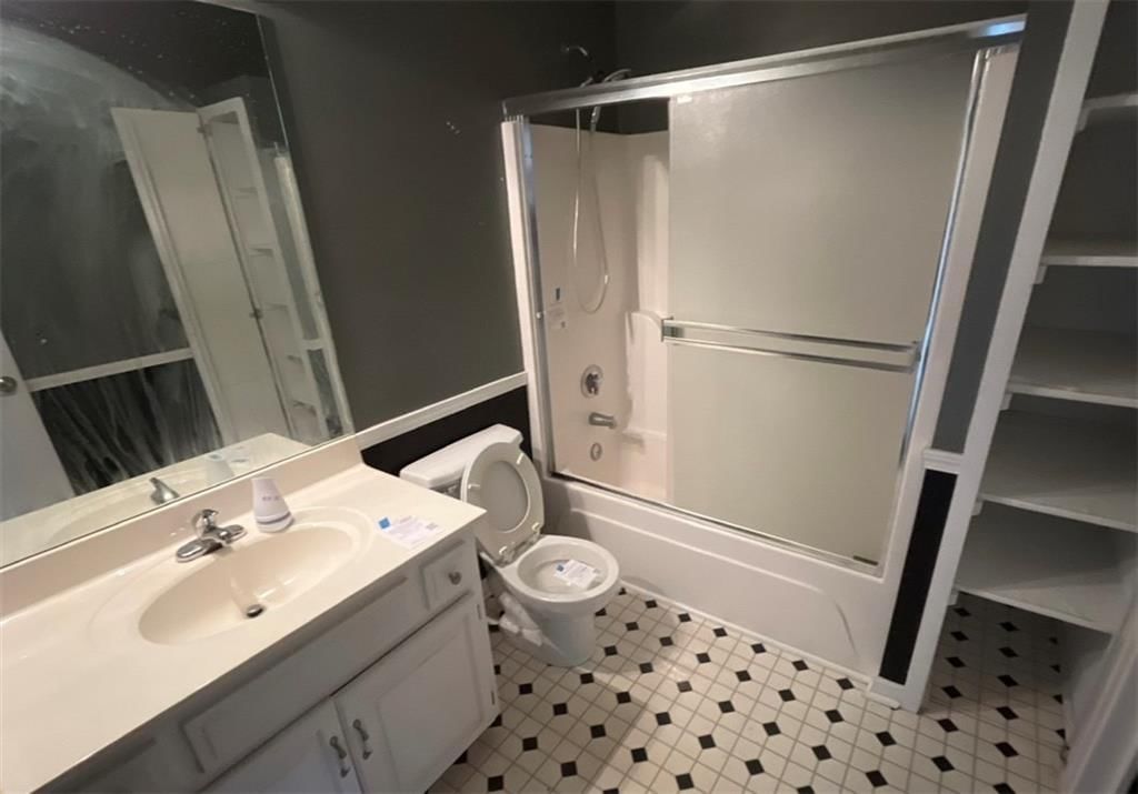 1131 N GLENVIEW Avenue — photo 5